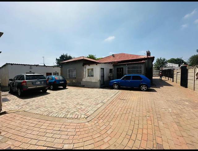 9 BEDROOM HOUSE FOR SALE IN DELVILLE